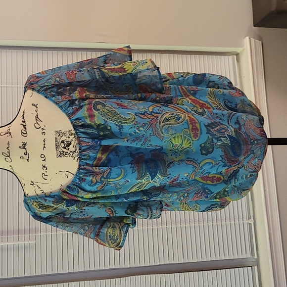 New York and Company Sweet Pea collection Xl Paisley Scoop Neck Blouse - Picture 6 of 7